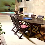Grand & Pool Very Good 8 Mgarr
