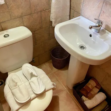 Family & Private Pool Very Good 8 Mgarr