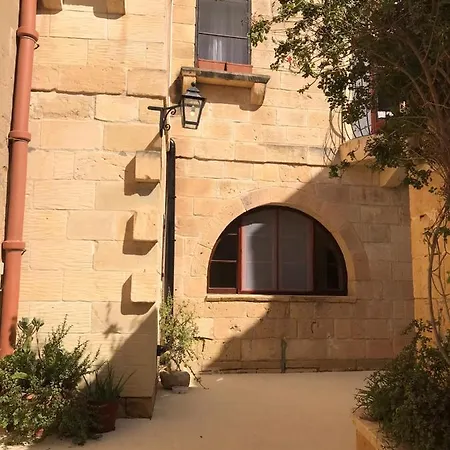 Villa Grand & Pool Very Good 8 Mgarr