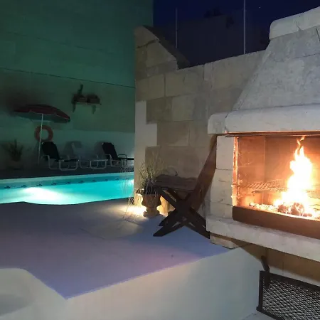Villa Family & Private Pool Very Good 8 Mgarr
