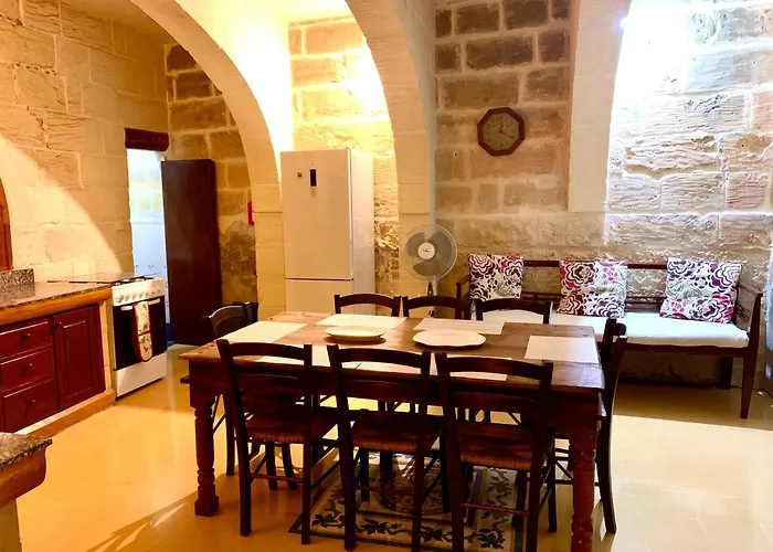 Villa Family & Private Pool Very Good 8 Mgarr