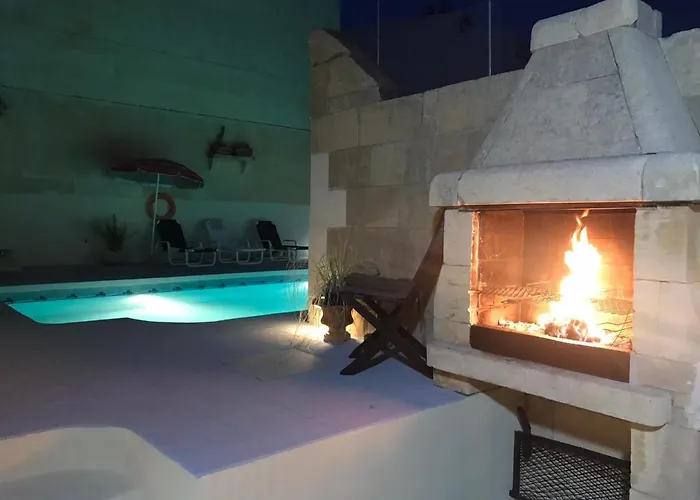 Villa Family & Private Pool Very Good 8 Mgarr