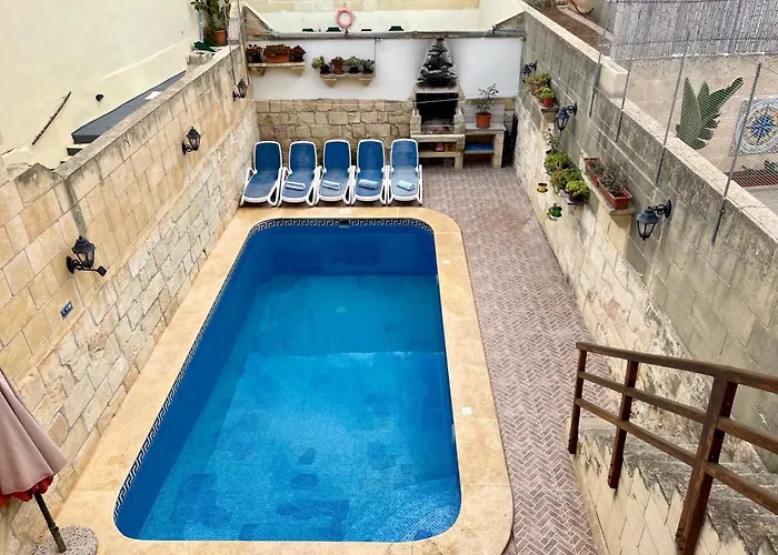Villa Family & Private Pool Very Good 8 *