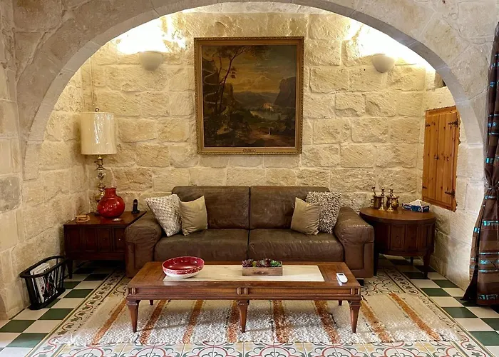 Villa Family & Private Pool Very Good 8 Mgarr